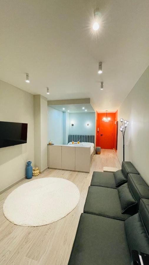 Beautiful Studio Two Steps To The Beach Torrevieja Eksteriør billede